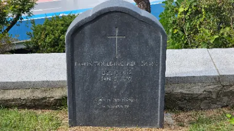 A gravestone for Frank Goulding Keller MD