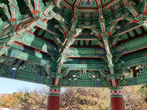 Dancheong (traditional Korean decorative painting)